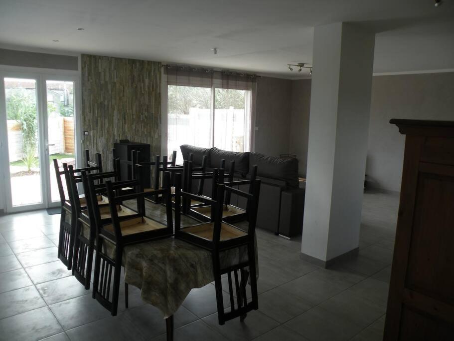 Villa Pour 10 Personnes Avec Piscine Et Jacuzzi Alès Kültér fotó
