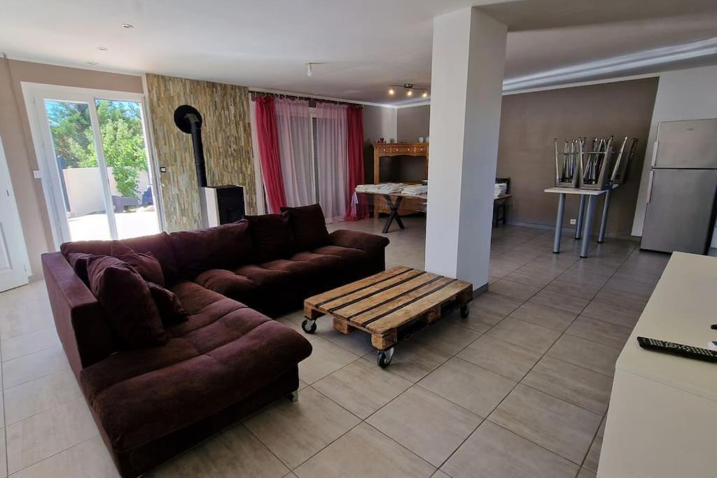 Villa Pour 10 Personnes Avec Piscine Et Jacuzzi Alès Kültér fotó